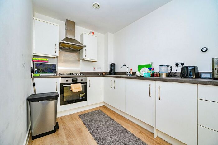 1 Bedroom Flat For Sale In Trilby Court, Bongrace Walk, Luton, Bedfordshire, LU4
