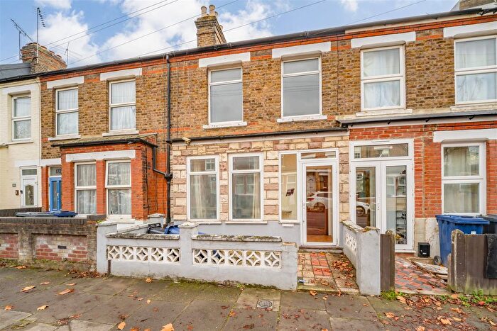 3 Bedroom Terraced House For Sale In Framfield Road, Hanwell, London, W7