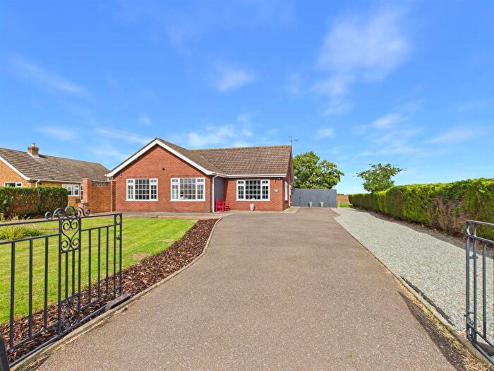 3 Bedroom Detached Bungalow For Sale In Thurlby Road, Bilsby, Alford, LN13