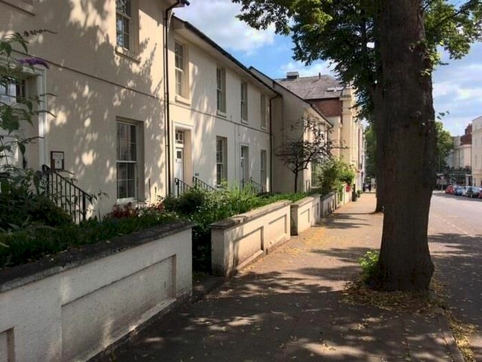 1 Bedroom Flat To Rent In Portland Street, Leamington Spa, CV32