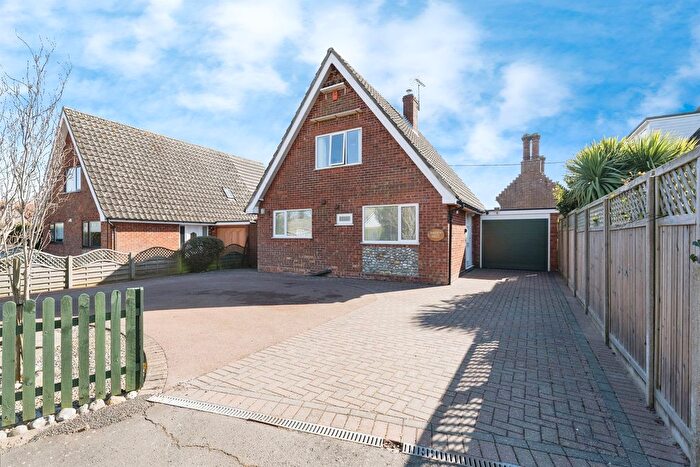 3 Bedroom Property For Sale In School Close, Northrepps, Cromer, NR27