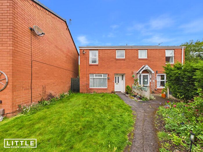 3 Bedroom Semi Detached House For Sale In Reaper Close, Great Sankey, WA5