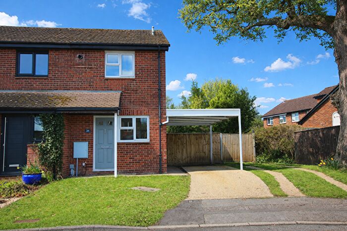 2 Bedroom Semi Detached House For Sale In Marram Close, Lymington, SO41