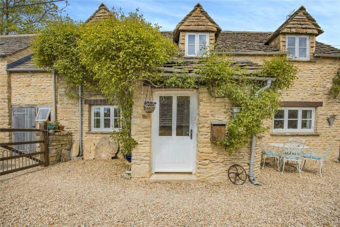 3 Bedroom Link Detached House For Sale In Pancake Hill, Chedworth, Cheltenham, Gloucestershire, GL54