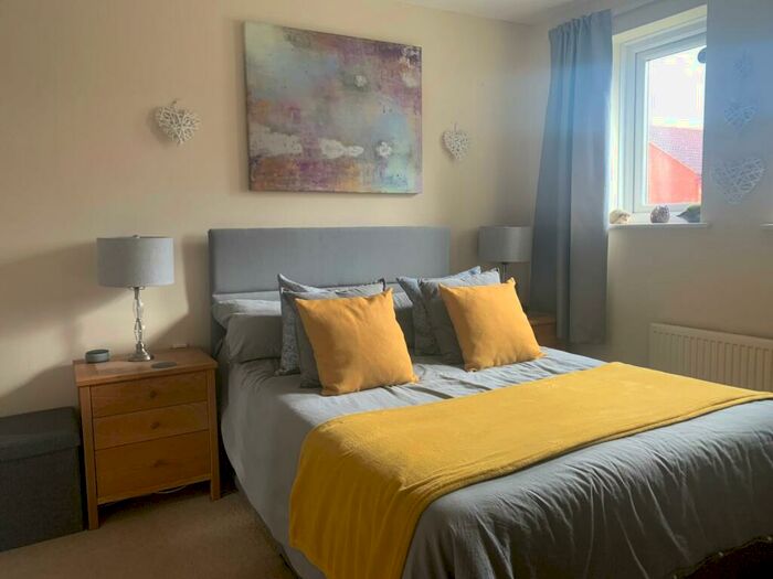 1 Bedroom House To Rent In Eames Close, Aylesbury, HP20