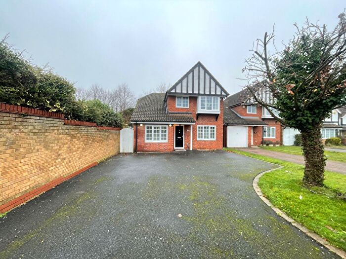 3 Bedroom Property To Rent In Tennyson Avenue, Houghton Regis, Dunstable, LU5