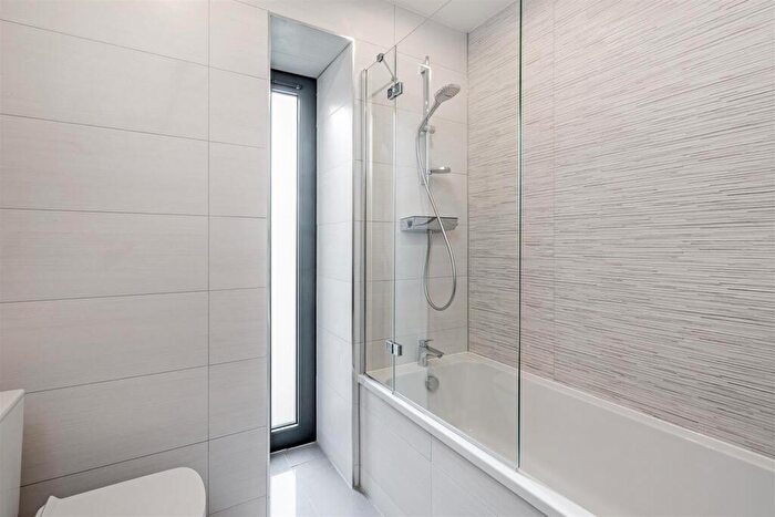 2 Bedroom Apartment To Rent In Blythwood, Blossomfield Road, Solihull, B91