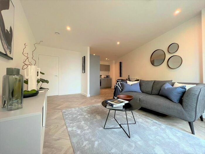 1 Bedroom Flat To Rent In Pressing Lane, Hayes, UB3