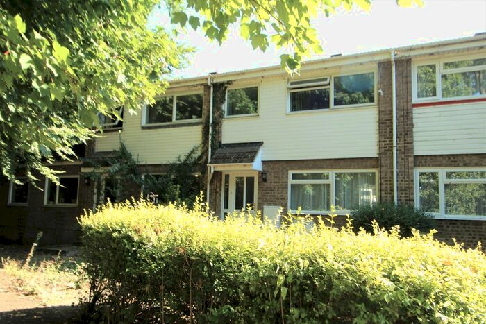 3 Bedroom Terraced House For Sale In Hazel Walk, Biggleswade, SG18