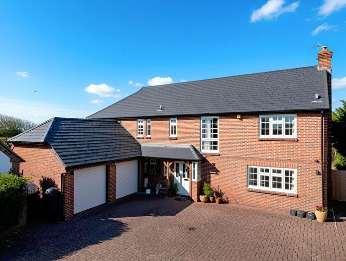 5 Bedroom Detached House For Sale In Fosters Close, East Preston, Littlehampton, West Sussex, BN16