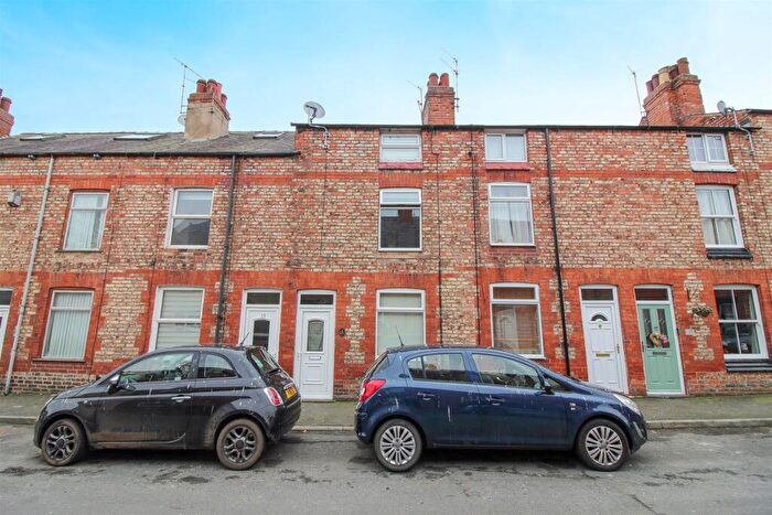 2 Bedroom Terraced House For Sale In Vyner Street, Ripon, HG4