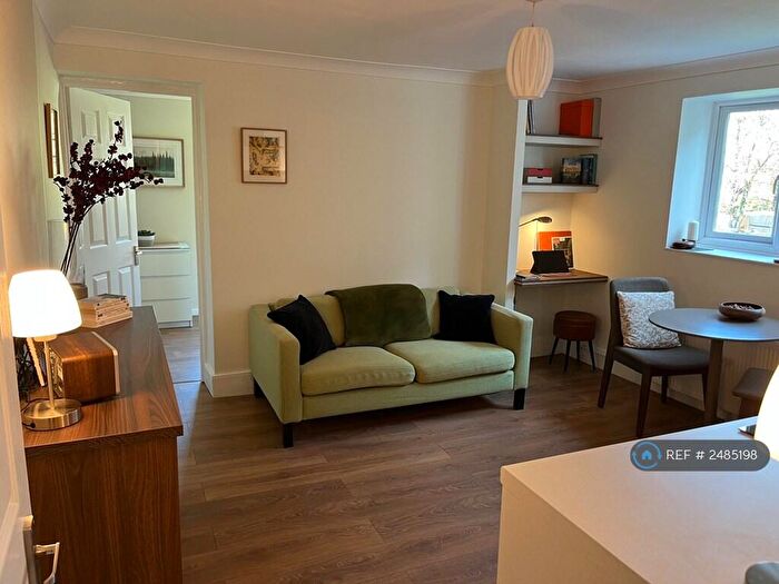 1 Bedroom Flat To Rent In East Finchley, London, N2