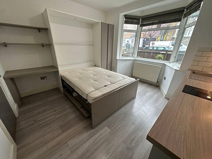 Studio To Rent In Birkbeck Road, Acton, W3
