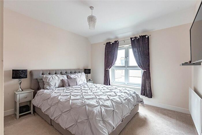 3 Bedroom Detached House For Sale In Merton Road, Frenchay, Bristol, Gloucestershire, BS16