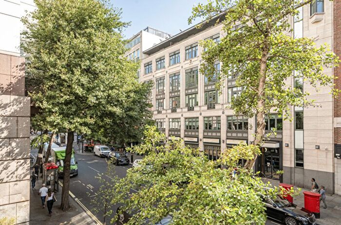 1 Bedroom Flat For Sale In Upper St. Martin's Lane, London, WC2H