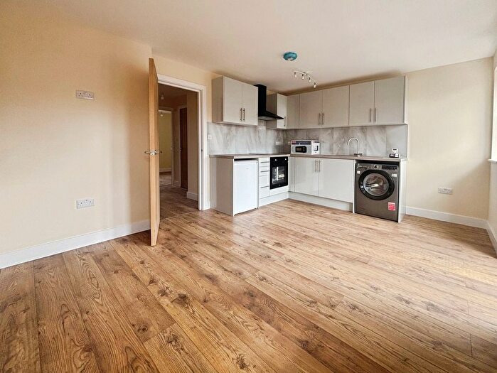 2 Bedroom Flat To Rent In Moss House, Church Street, Reading, RG1