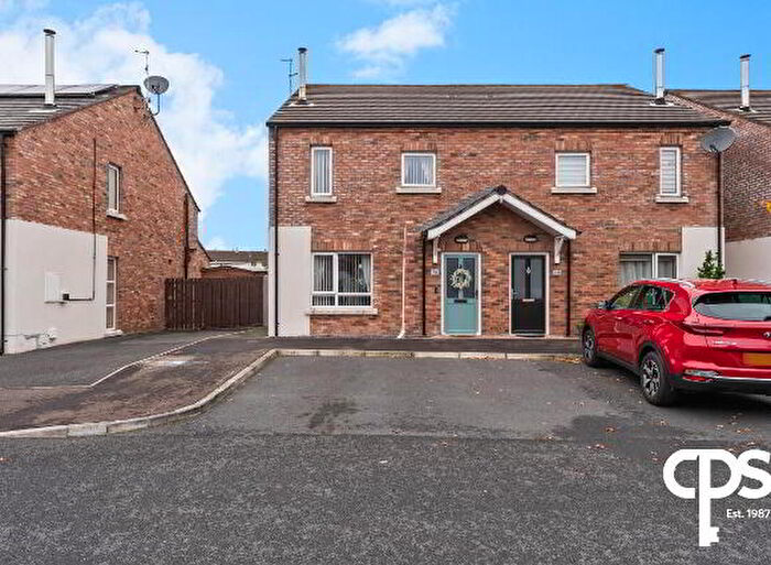 3 Bedroom Semi-Detached House For Sale In Ashgrove Lodge, Portadown, BT62