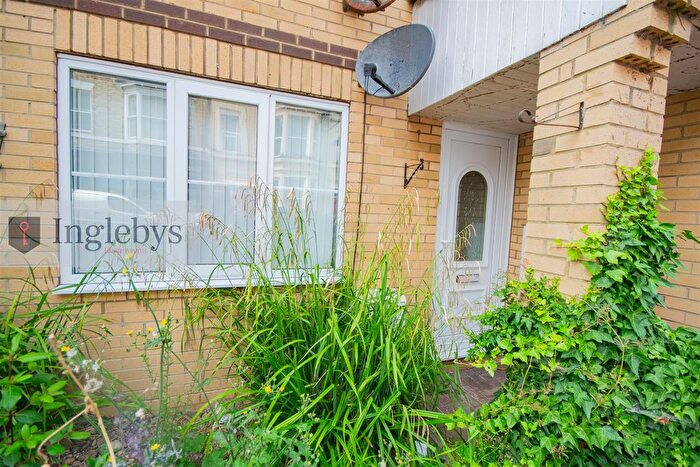 1 Bedroom Flat For Sale In Amber Street, Saltburn-By-The-Sea, TS12