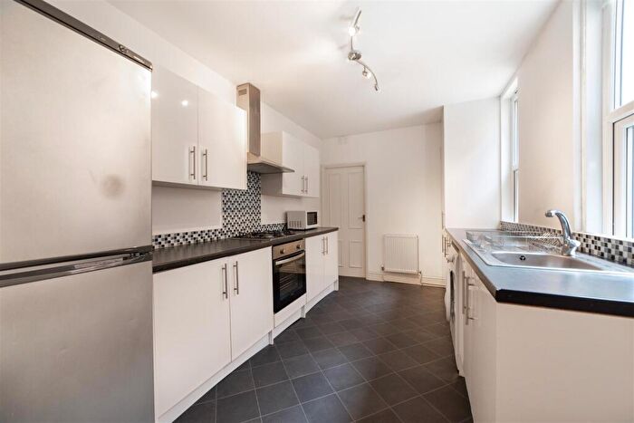 2 Bedroom Flat To Rent In £pppw - Mildmay Road, Jesmond, NE2