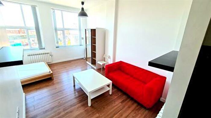 Studio To Rent In City Gate, DN1