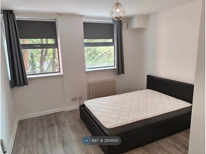 1 Bedroom Flat To Rent In The Lumiere Building, London, E7