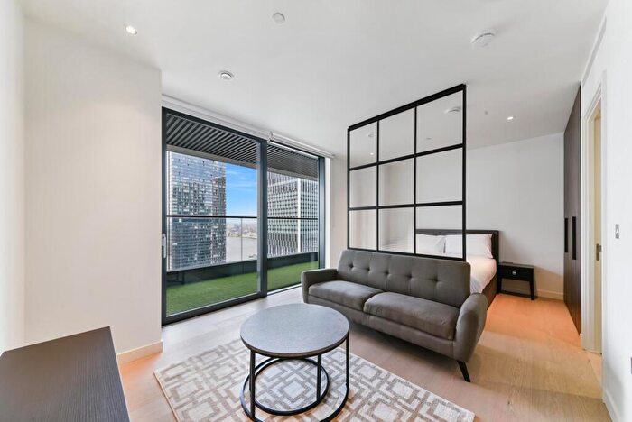 Apartment To Rent In Bagshaw Building, Wardian, London, E14