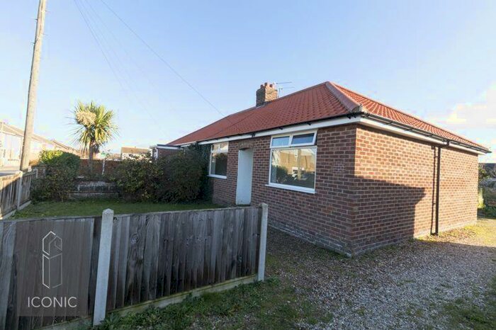 2 Bedroom Bungalow To Rent In Meadow Way, Norwich, NR6