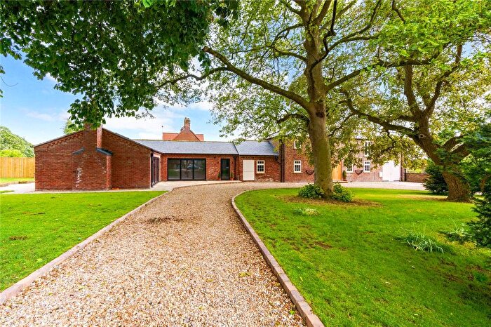4 Bedroom Barn Conversion For Sale In The Stables, North Dalton, YO25