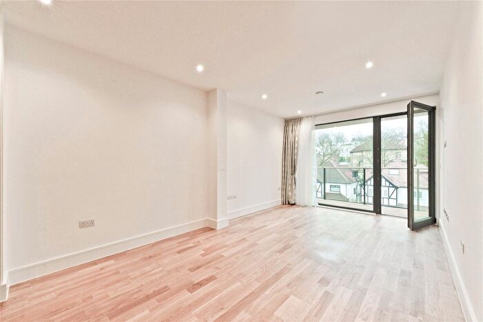 2 Bedroom Flat To Rent In Lexington Place, Finchley Road, NW11