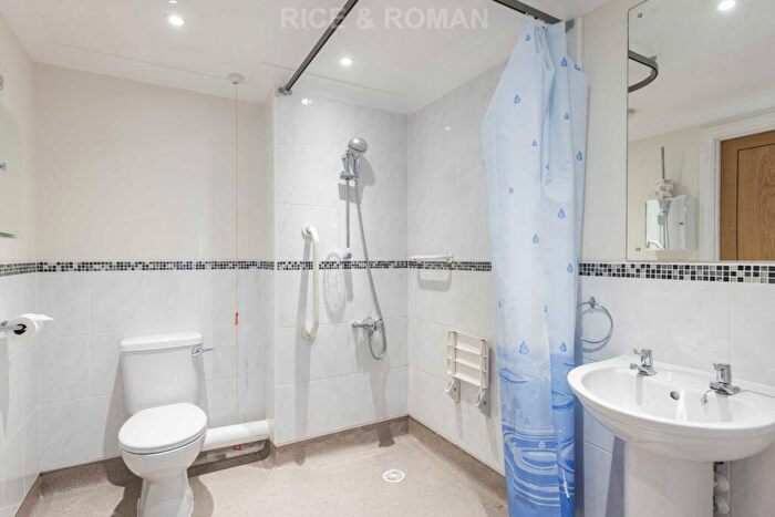 1 Bedroom Retirement Property To Rent In Lynwood Village, Ascot, SL5