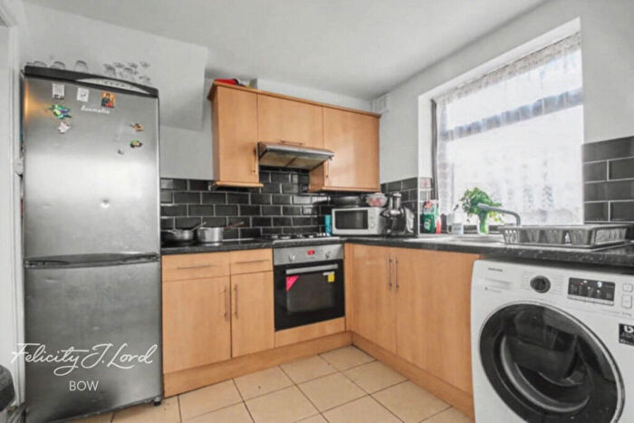 3 Bedroom Terraced House To Rent In Ivy Road, London, E17