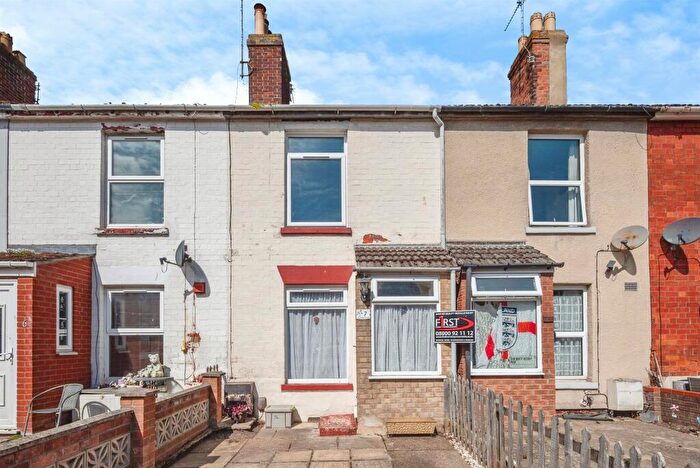 2 Bedroom Terraced House For Sale In Garfield Road, Great Yarmouth, NR30