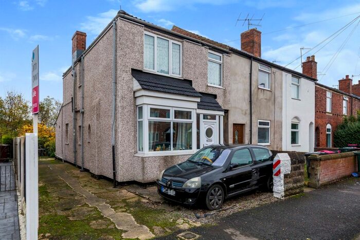 3 Bedroom End Of Terrace House For Sale In Clough Street, Rotherham, S61