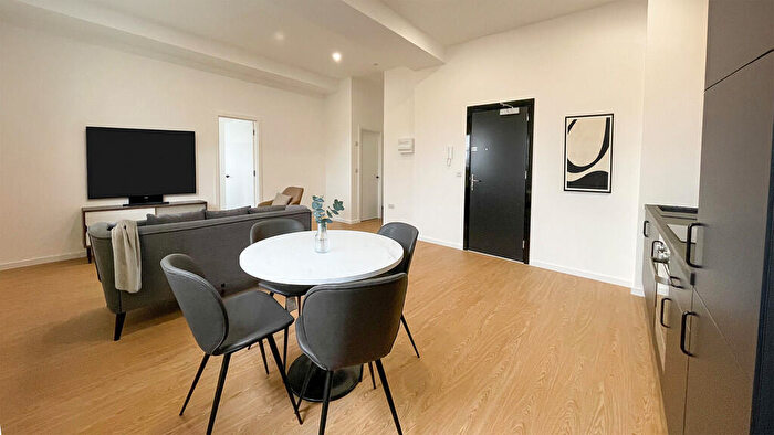 2 Bedroom Apartment To Rent In Spot, Bolton, BL1