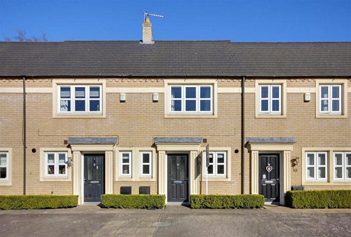 2 Bedroom Terraced House For Sale In St. Georges Court, Willerby, HU10