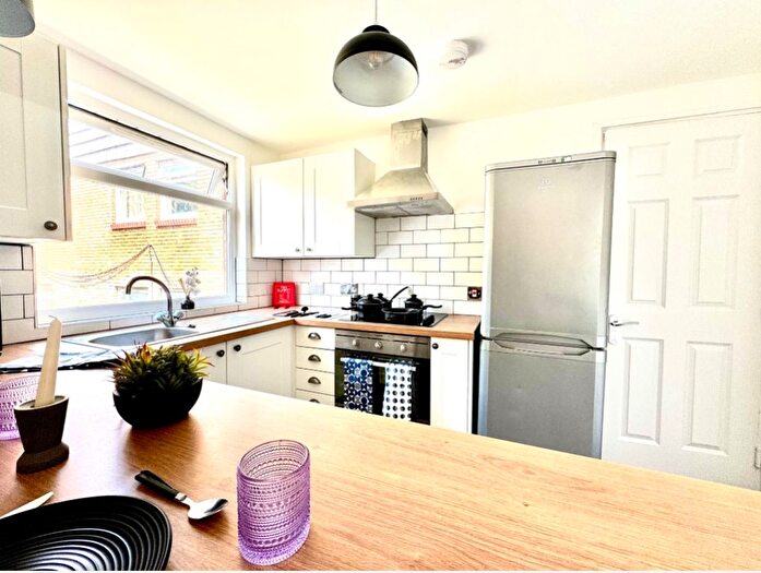 5 Bedroom Terraced House To Rent In Norfolk Park Village, Norfolk Park Road, Sheffield, South Yorkshire, S2
