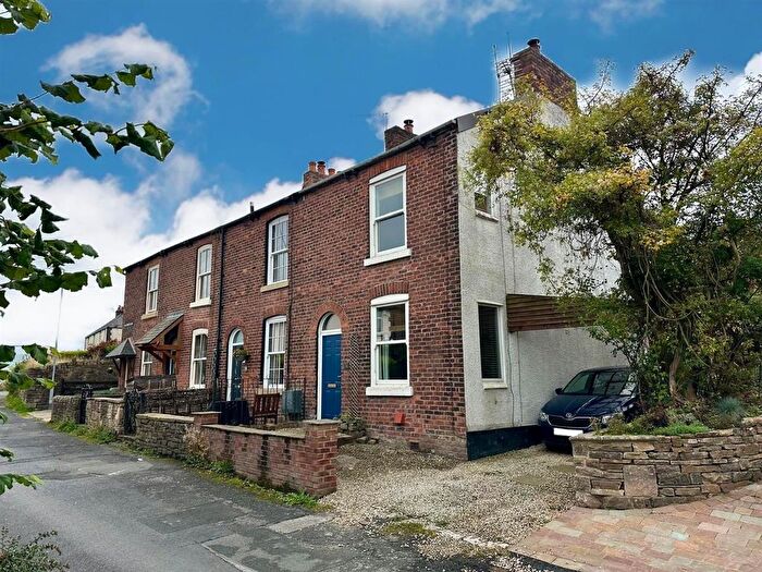 3 Bedroom End Of Terrace House For Sale In Hollinwood Road, Disley, Stockport, SK12