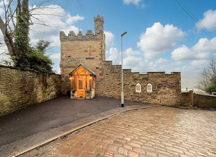 3 Bedroom Detached House For Sale In Brighouse Wood Lane, Brighouse, HD6