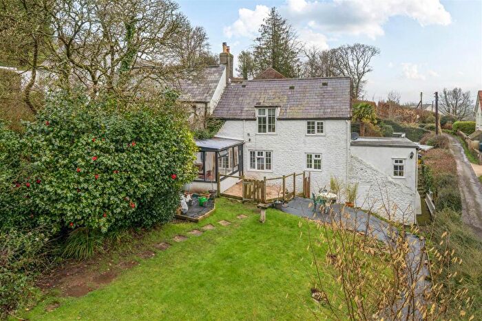 3 Bedroom Semi-Detached House For Sale In Ryall, Bridport, DT6