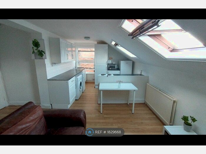 1 Bedroom Flat To Rent In Sylvan Road, London, E11