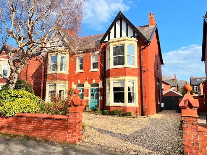 1 Bedroom Apartment For Sale In First Floor Apartment, Riversleigh Avenue, FY8
