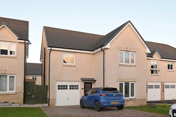 4 Bedroom Detached House For Sale In Mossend Place, West Calder, EH55