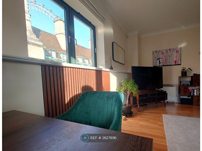 1 Bedroom Flat To Rent In East Block, London, SE1