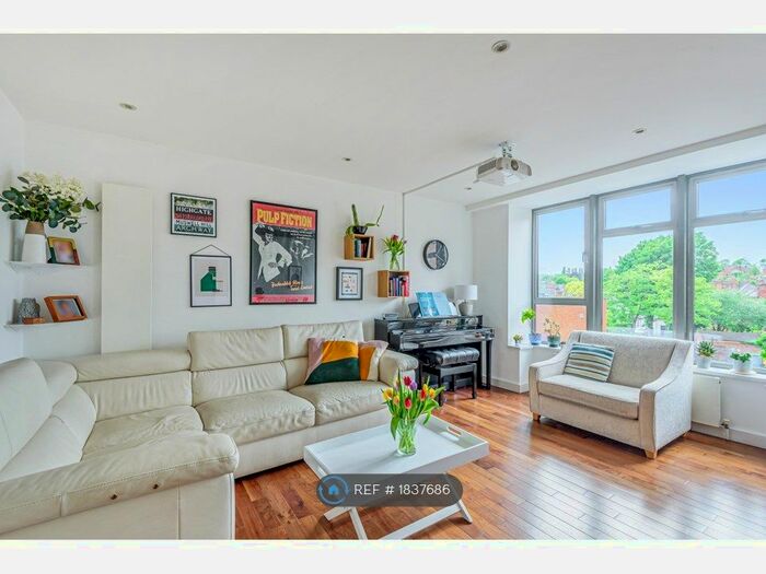 2 Bedroom Flat To Rent In The Broadway, London, N8