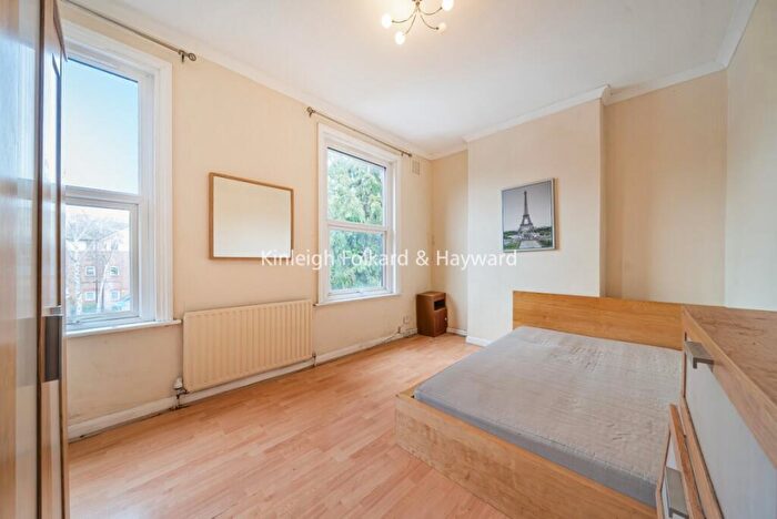 2 Bedroom Flat To Rent In Croydon Road, Penge, SE20