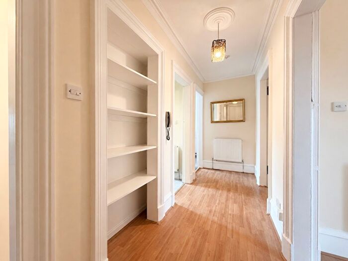 2 Bedroom Flat To Rent In Hillkirk Street Lane, Glasgow, G21