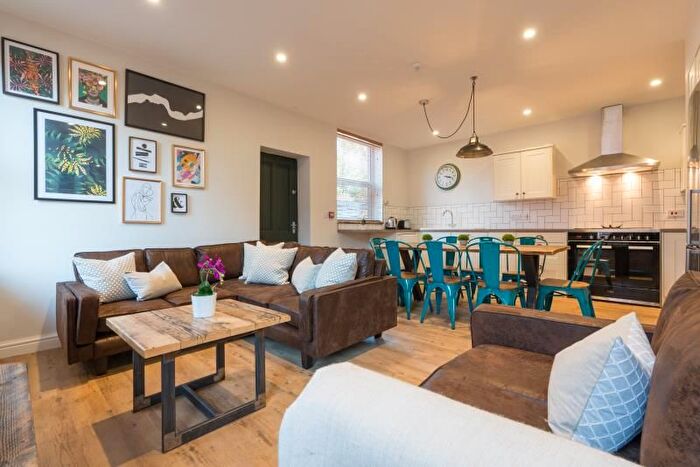 7 Bedroom Terraced House To Rent In Garmoyle Road, Liverpool, L15