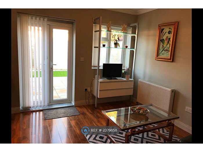 2 Bedroom Flat To Rent In Camrose Avenue, Edgware, HA8