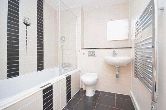2 Bedroom Flat For Sale In Flat Coral House, London, NW10