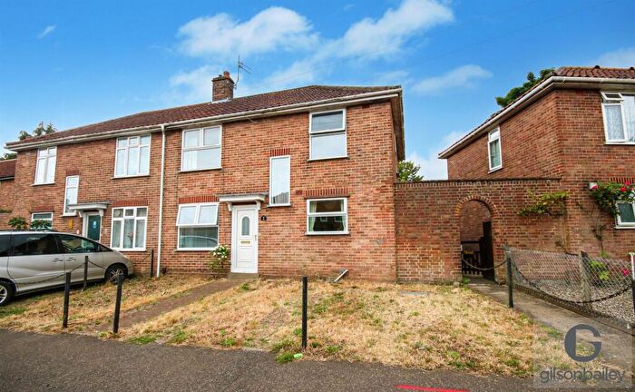 3 Bedroom Semi-Detached House For Sale In Earlham Grove, Norwich, NR5